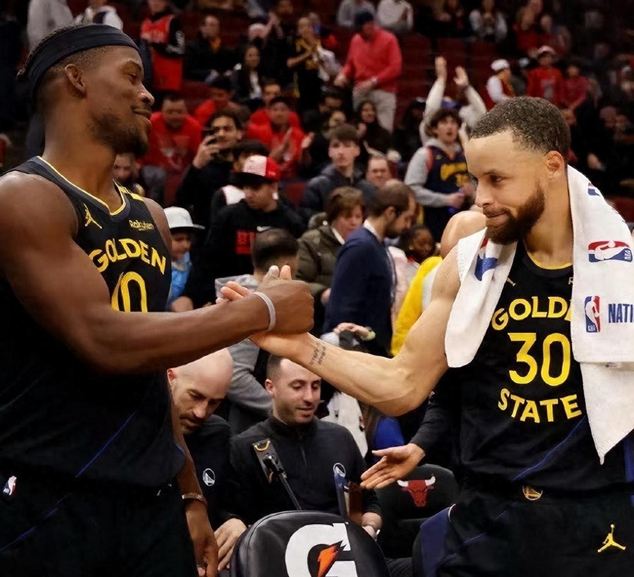 爱游戏智能平台-巴特勒迎来十二赛季出色发挥，尤文图斯观众热烈欢呼！