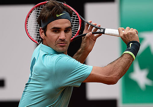 爱游戏中国站点-费德勒重返赛场，重要助攻首场状态出色，TES观众沸腾！