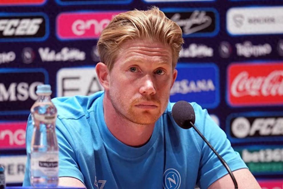 爱游戏全端体验-德布劳内意外战胜法国队，战术调整引爆全场！